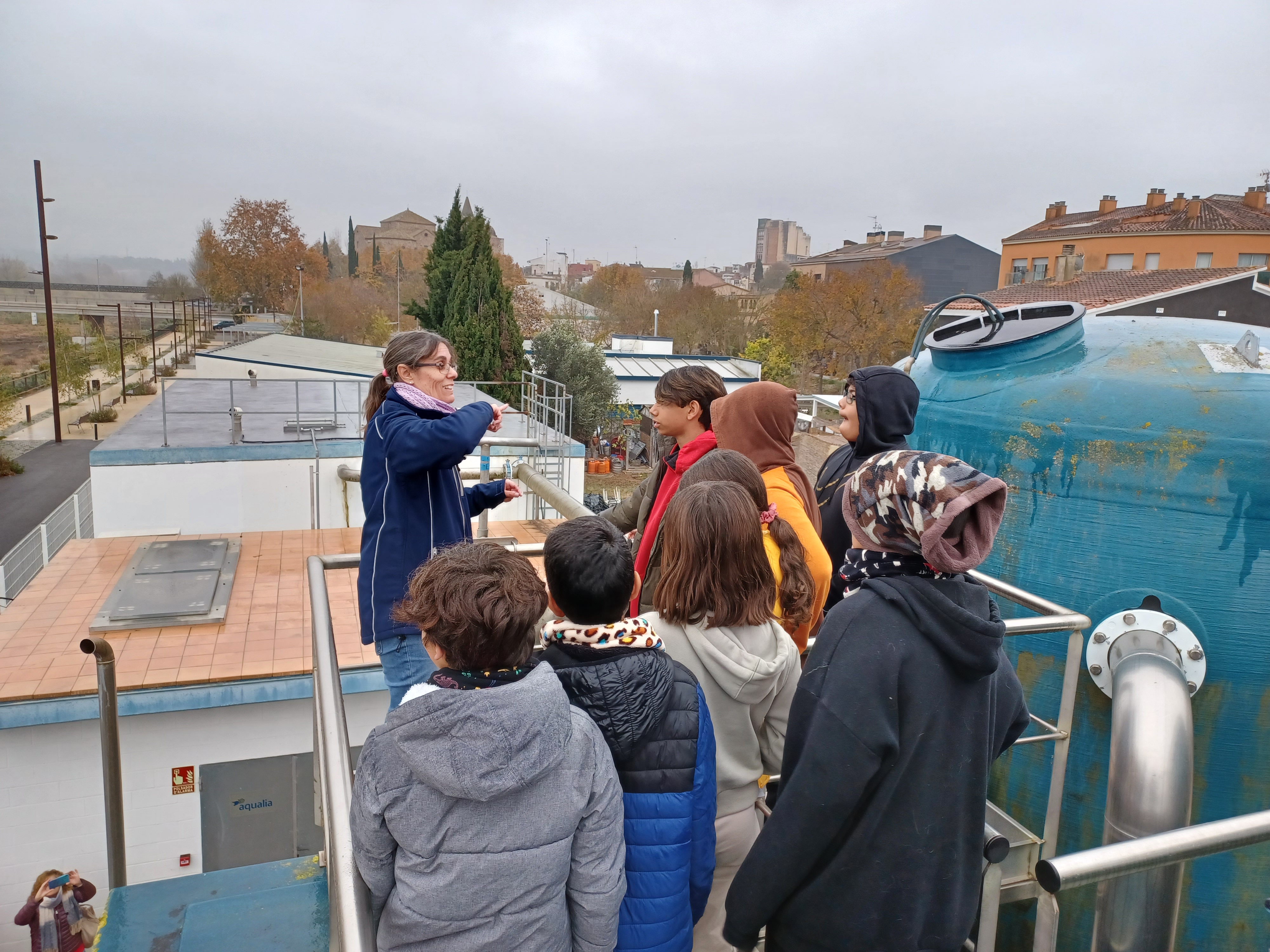 Alumnes de l'escola La Roureda visiten la planta potabilitzadora d'aigua de Tordera