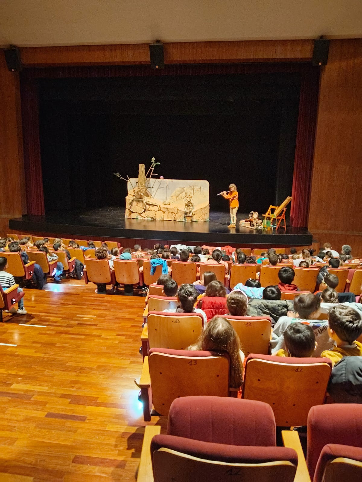Més 10.000 alumnes i 31 centres educatius participen al projecte "L'Art de ser Espectador" del Teatre Clavé