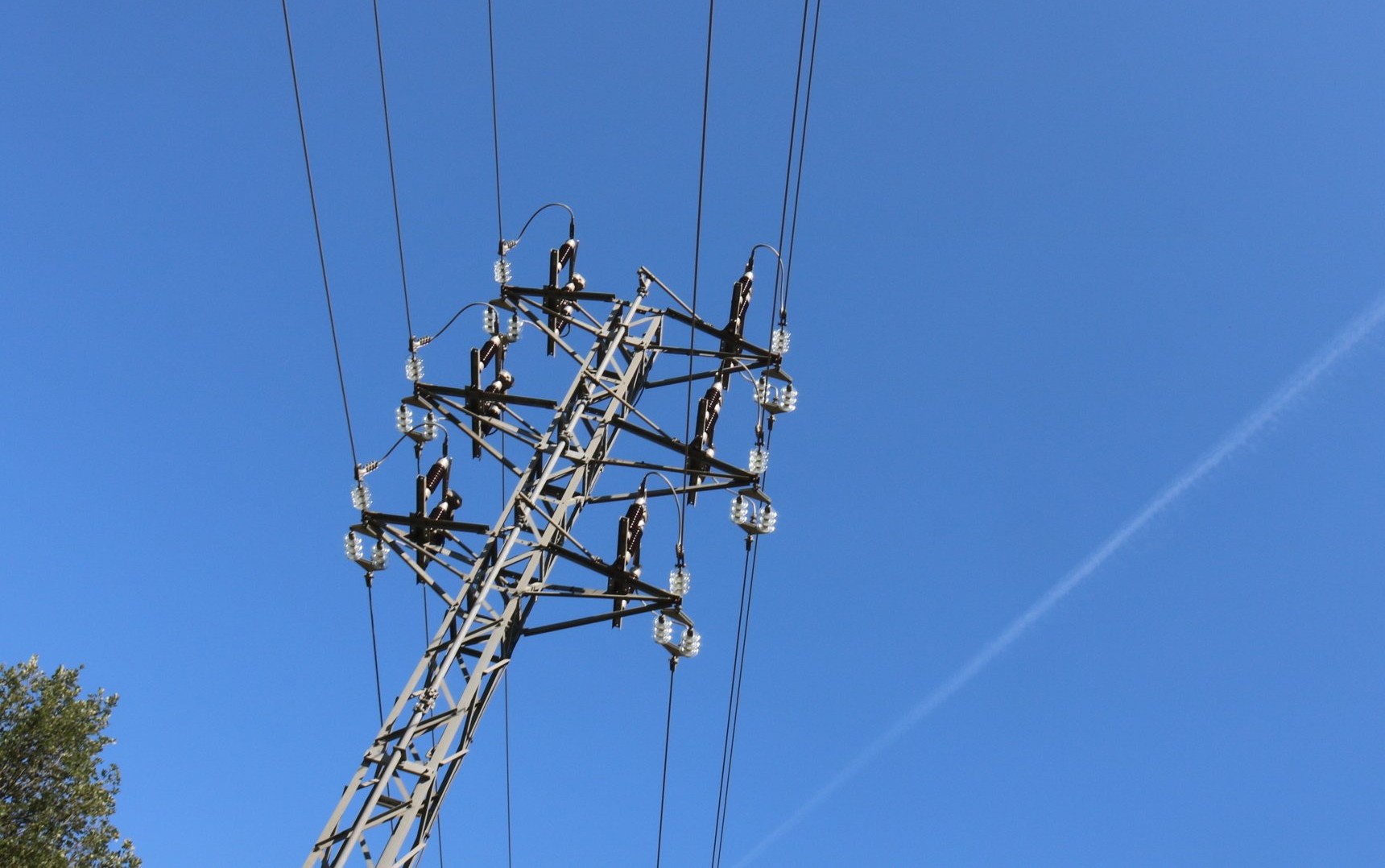 Durant aquests dies s'executaran obres a la l&iacute;nia el&egrave;ctrica soterrada de mitja tensi&oacute; al veïnat de Sant Pere